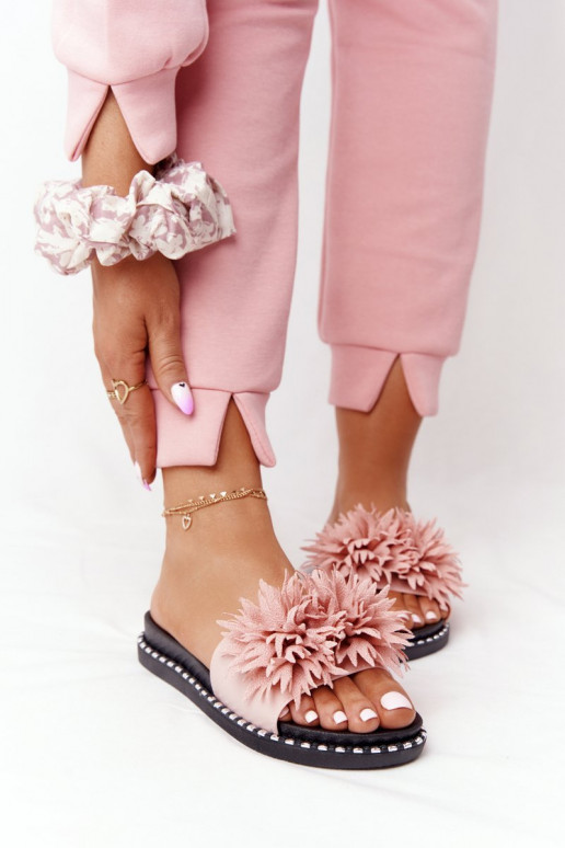 Chinelos de borracha rosa com rebites Chinelos de borracha rosa com rebites