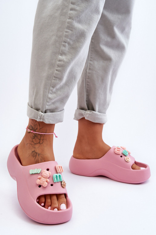 Chinelos Lorie rosa claro com lindos detalhes