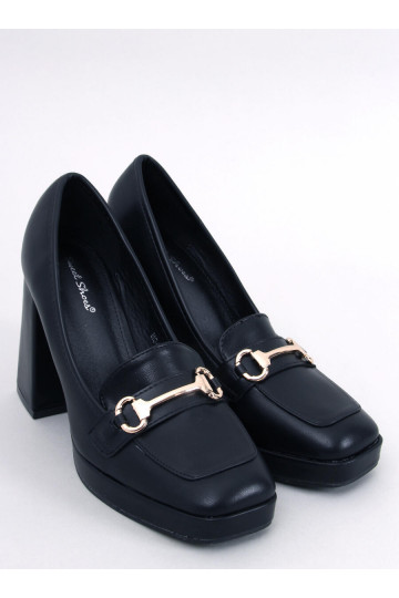 Um sapato estiloso com salto grosso na cor preta ALBERS BLACK 2