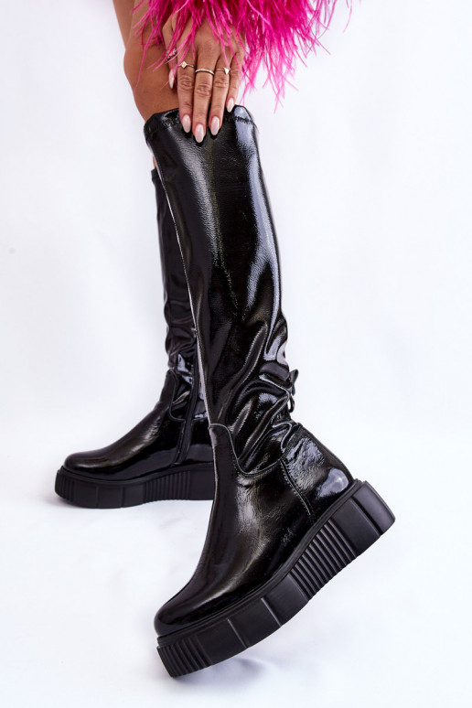 Sapatos longos com plataforma na cor preta com efeito laca Spectrum