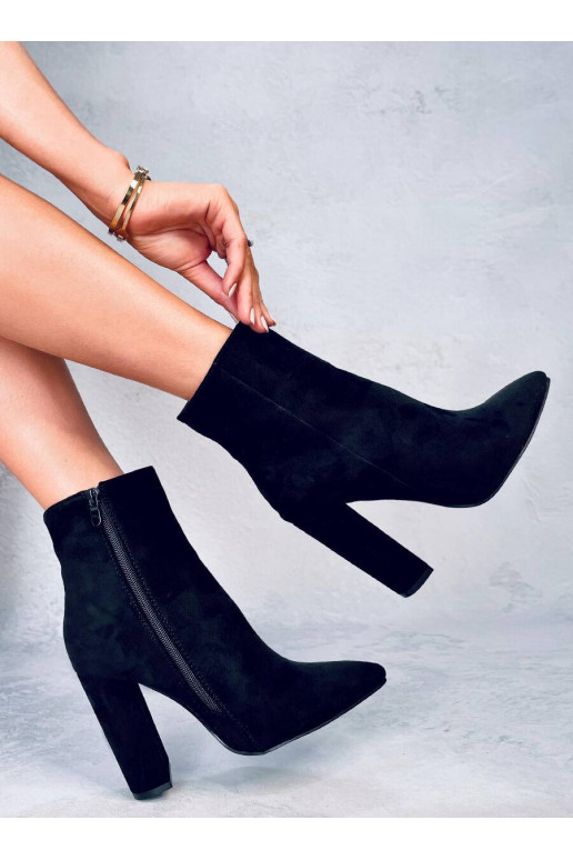 Sapatos com salto RIVERS PRETO