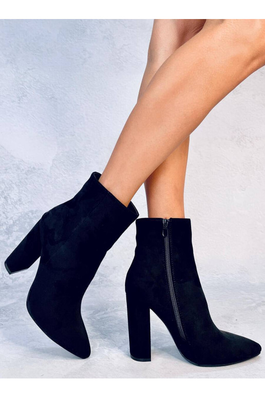 Sapatos com salto RIVERS PRETO