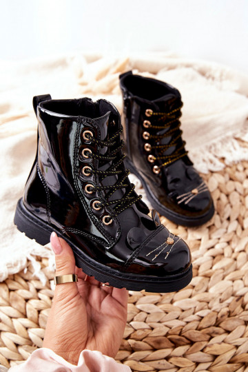 Botas pretas infantis