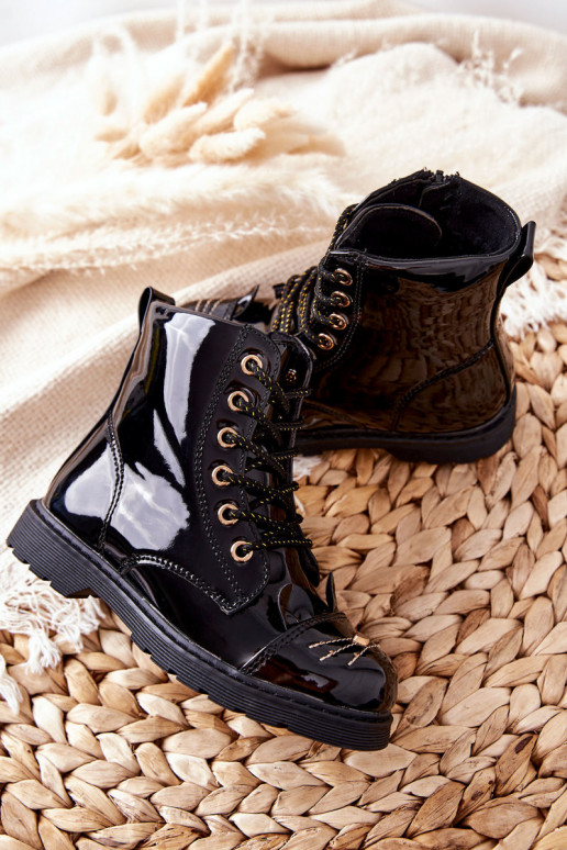 Botas pretas infantis