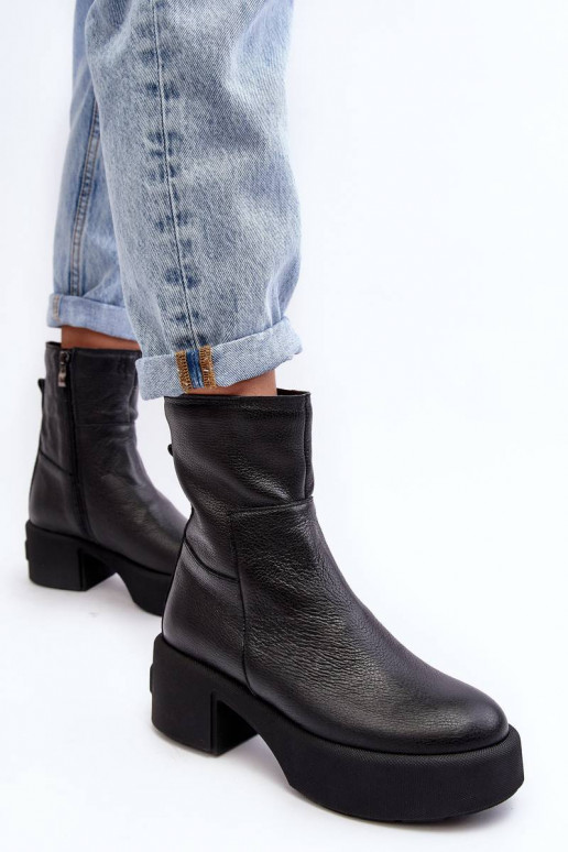 Botas com salto baixo na cor preta Lemar Volavola