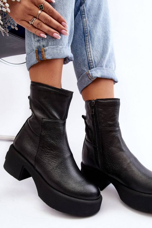 Botas com salto baixo na cor preta Lemar Volavola