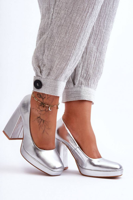 Sapatos com salto largo na cor prata Rosalia
