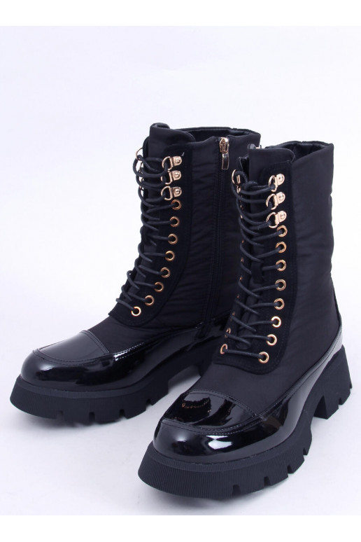 Botas com atacadores na cor preta MERCED BLACK