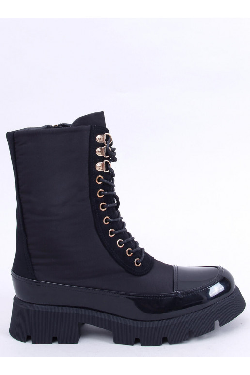 Botas com atacadores na cor preta MERCED BLACK