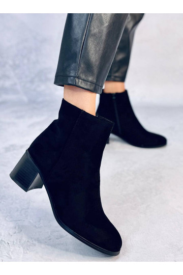 Sapatos femininos com salto na cor preta ANNIE BLACK