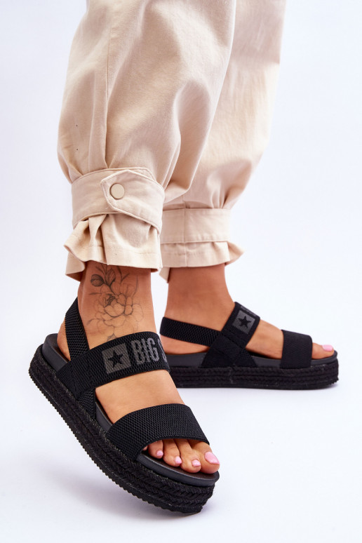 Sandálias pretas do modelo Big Star Sandálias pretas do modelo Big Star