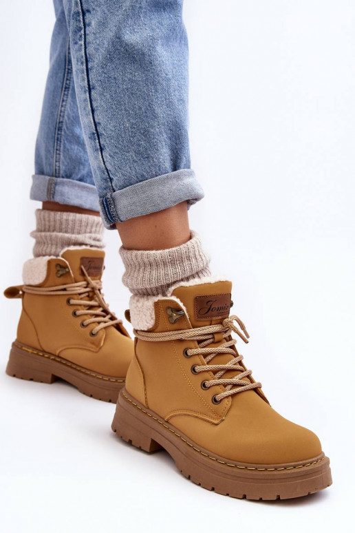 Botas com aquecimento na cor marrom Lynnvia