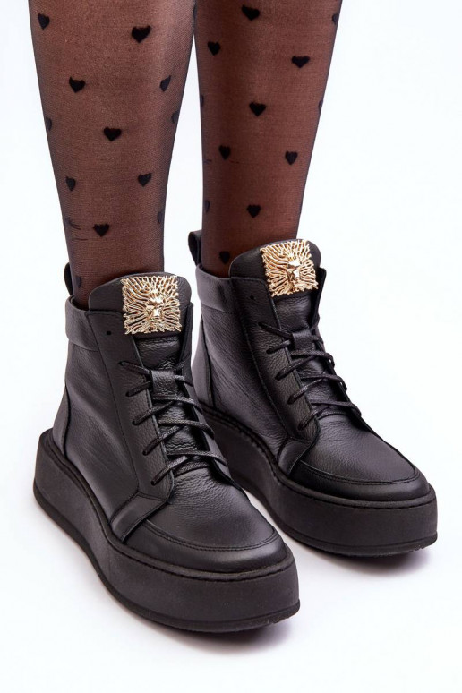 Botins com atacadores na cor preta Nicole