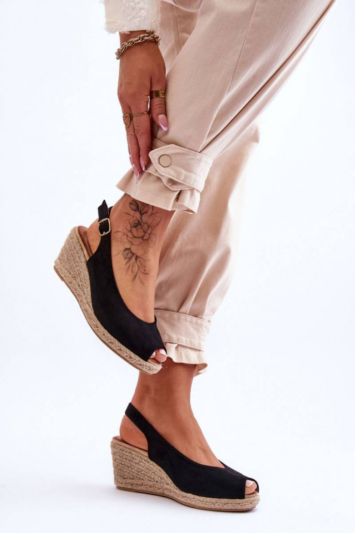 Sandálias plataforma de camurça na...