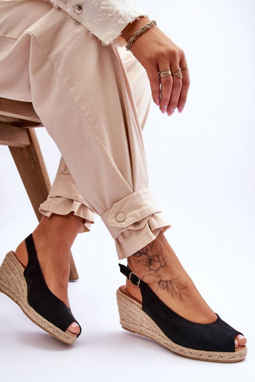 Sandálias plataforma de camurça na...