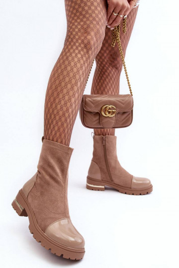 Botas de modelo clássico com salto largo na cor bege Shendete