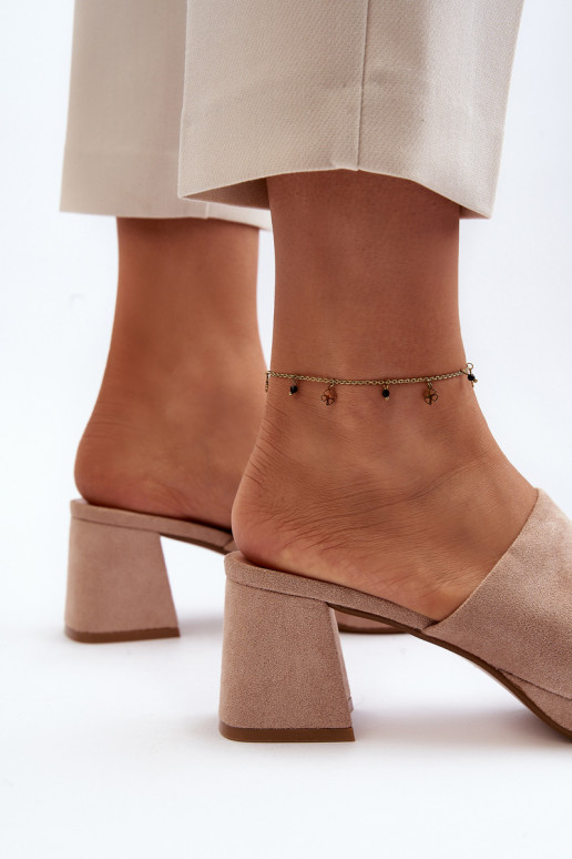 Sandálias com salto bege Bralya