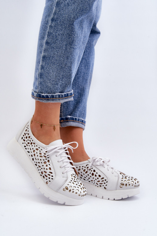 Sapatos com elementos vazados na cor cinza Zazoo
