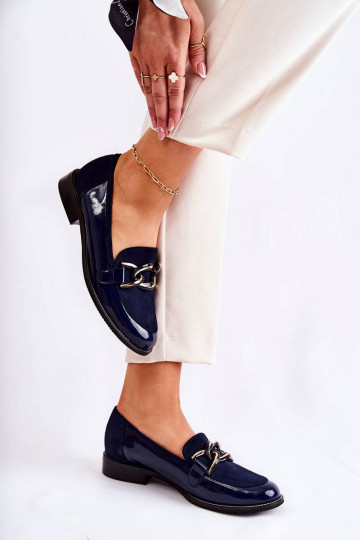 Modelo clássico Mocassins com correntes Laura Messi azul escuro 2