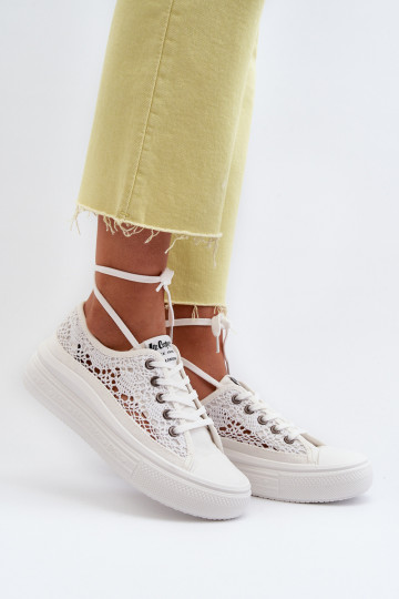 Sapatos de lazer com motivos de renda na cor branca Lee Cooper