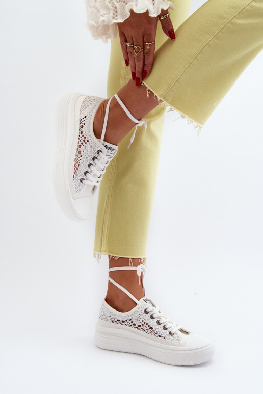 Sapatos de lazer com motivos de renda na cor branca Lee Cooper