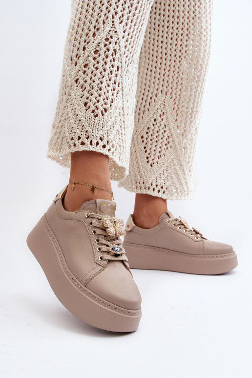 Modelo de tênis com lindos detalhes CheBello 4292 bege