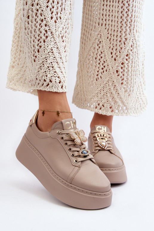 Modelo de tênis com lindos detalhes CheBello 4292 bege