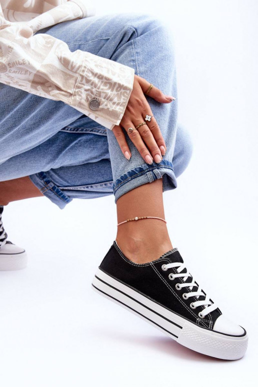 Sapatos de lazer do modelo clássico com plataforma na cor preta Jazlyn