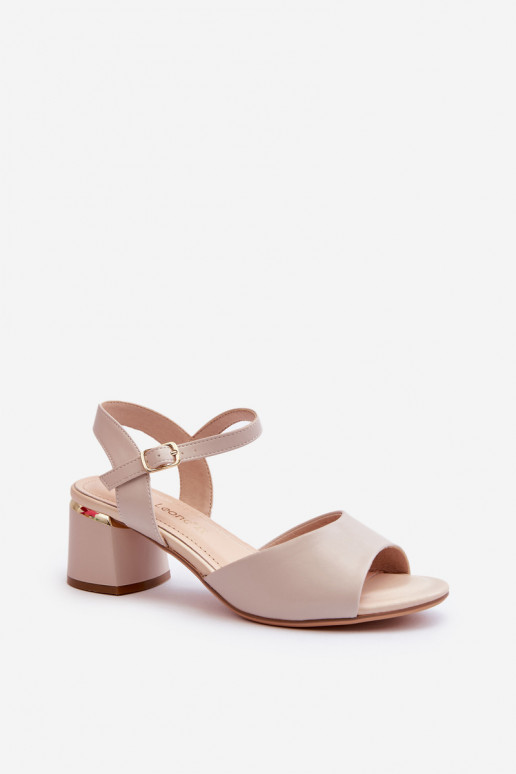 Sandálias femininas de salto baixo na... Sandálias femininas de salto baixo na...