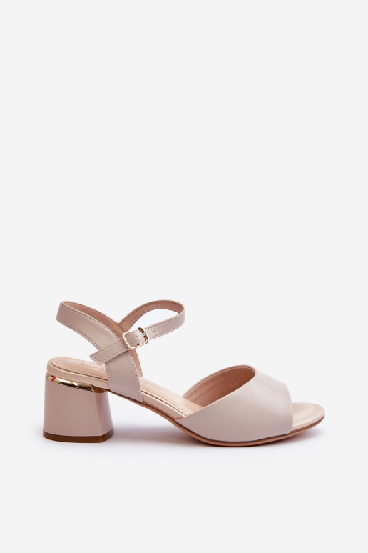 Sandálias femininas de salto baixo na... Sandálias femininas de salto baixo na...