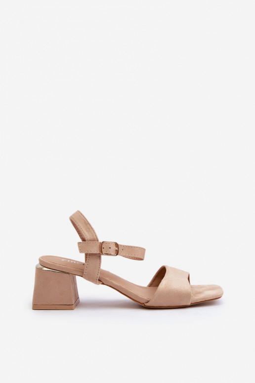 Sandálias femininas em camurça bege Sandálias femininas em camurça bege