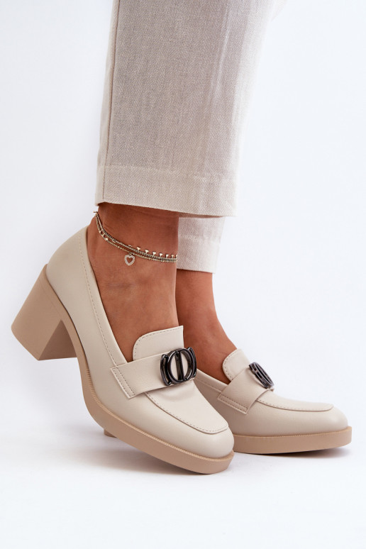 Sapatos de salto com enfeites bege Nedarea