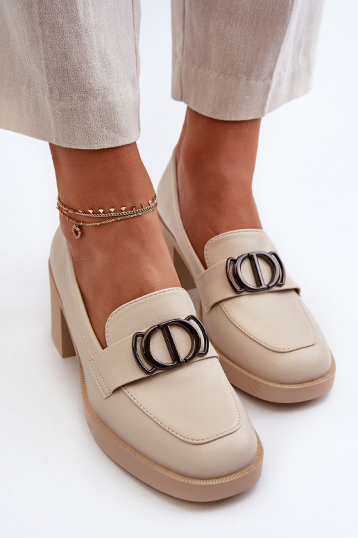 Sapatos de salto com enfeites bege Nedarea