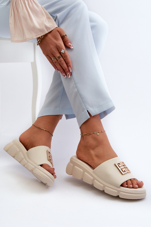 Chinelos Vinceza de couro bege com... Chinelos Vinceza de couro bege com...