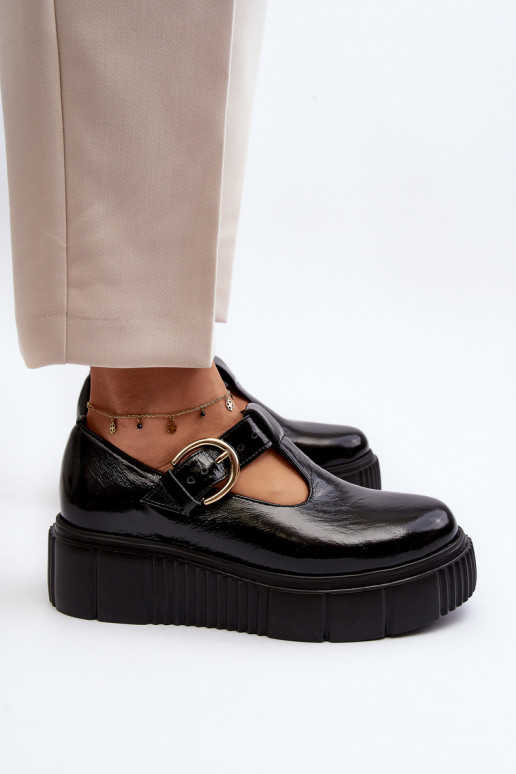 Sapatos plataforma de couro envernizado em preto Zazoo