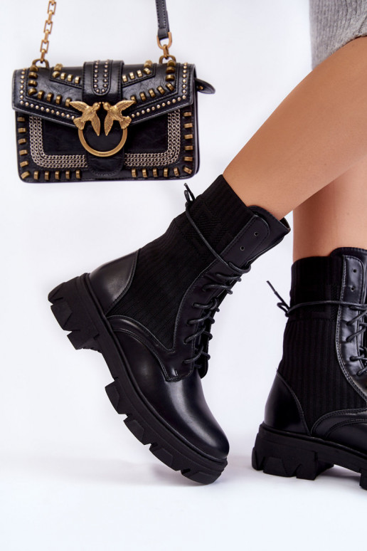 Botas femininas na cor preta Marlissa Botas femininas na cor preta Marlissa