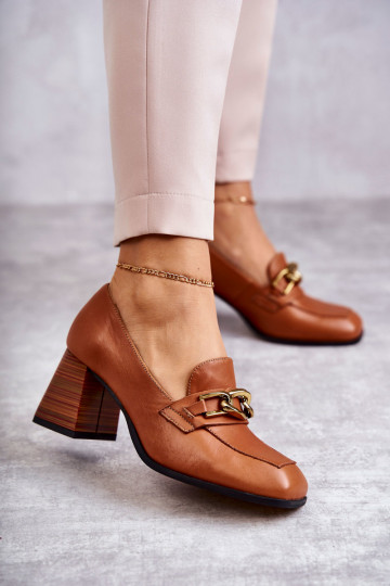 Sapatos com correntes Laura Messi marrom