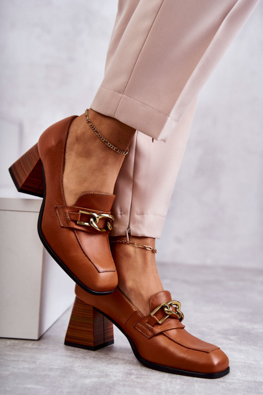 Sapatos com correntes Laura Messi marrom