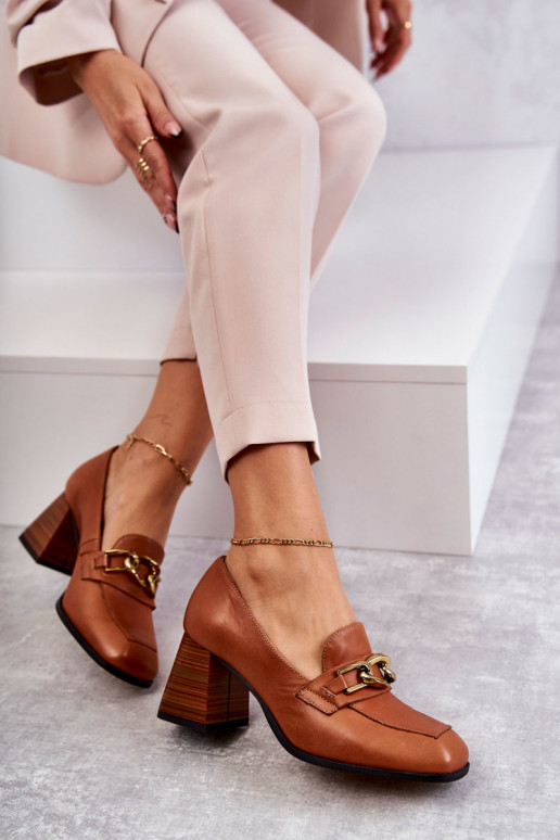 Sapatos com correntes Laura Messi marrom