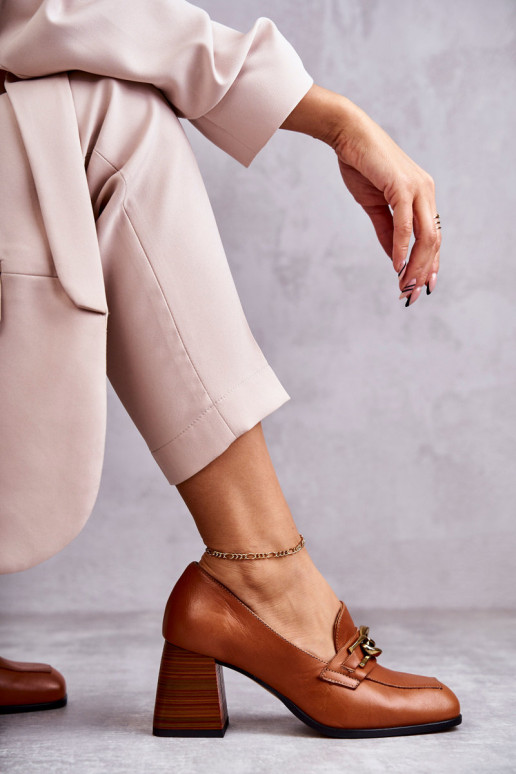 Sapatos com correntes Laura Messi marrom