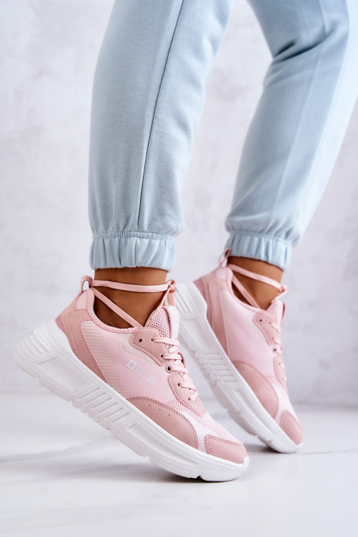 Modelo de tênis da moda sapatos Big... Modelo de tênis da moda sapatos Big...