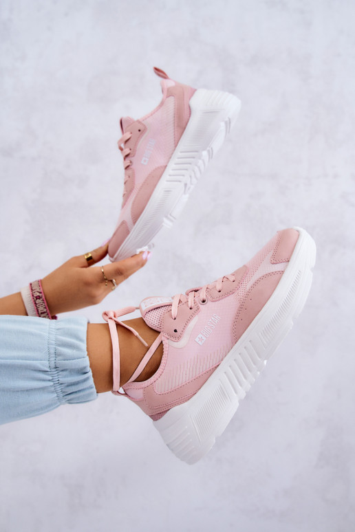 Modelo de tênis da moda sapatos Big... Modelo de tênis da moda sapatos Big...