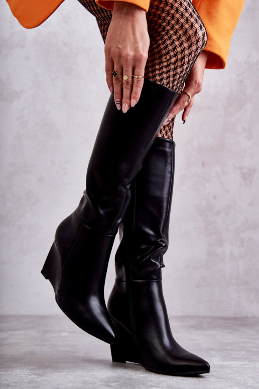 Botas plataforma Arlene pretas Botas plataforma Arlene pretas