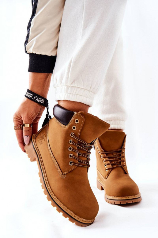 Os sapatos são bege aquecidos Crush
