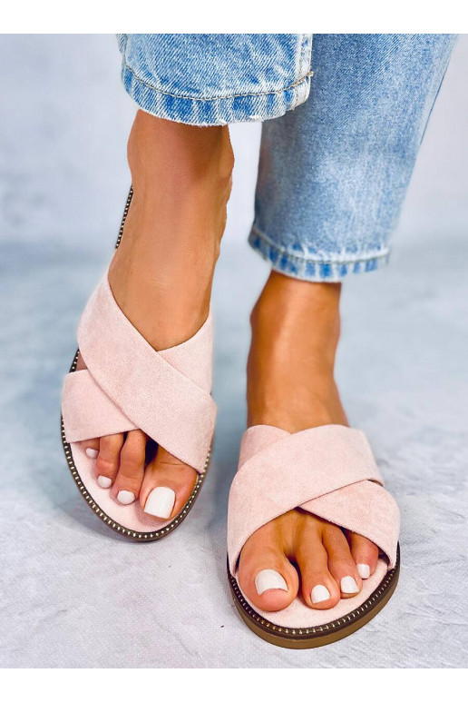 Os chinelos são rosa Os chinelos são rosa