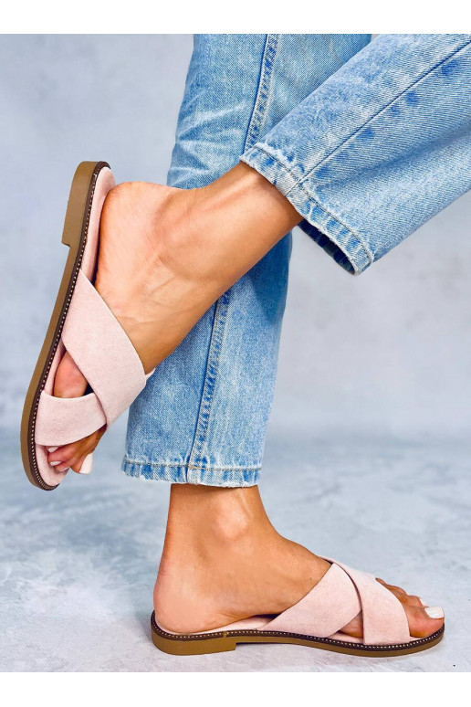 Os chinelos são rosa Os chinelos são rosa