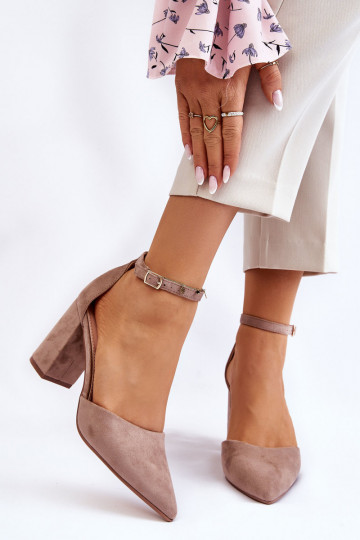 Sapatos de camurça de salto alto bege Lexie