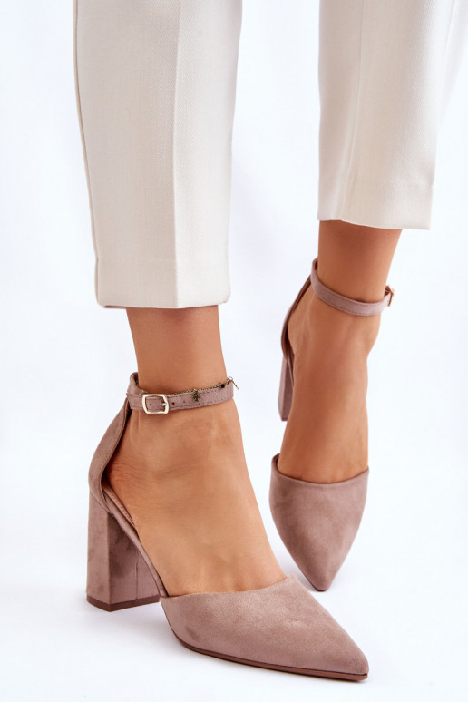 Sapatos de camurça de salto alto bege Lexie