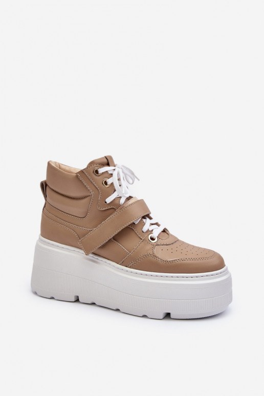 Sapatos modelo Zazoo Sneakers na cor bege