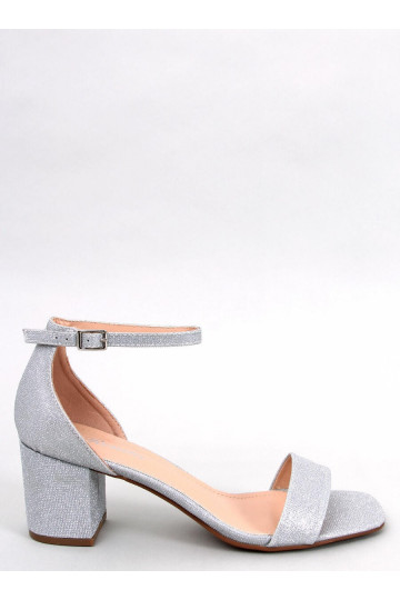 Sapatos brilhantes na cor cinza 2